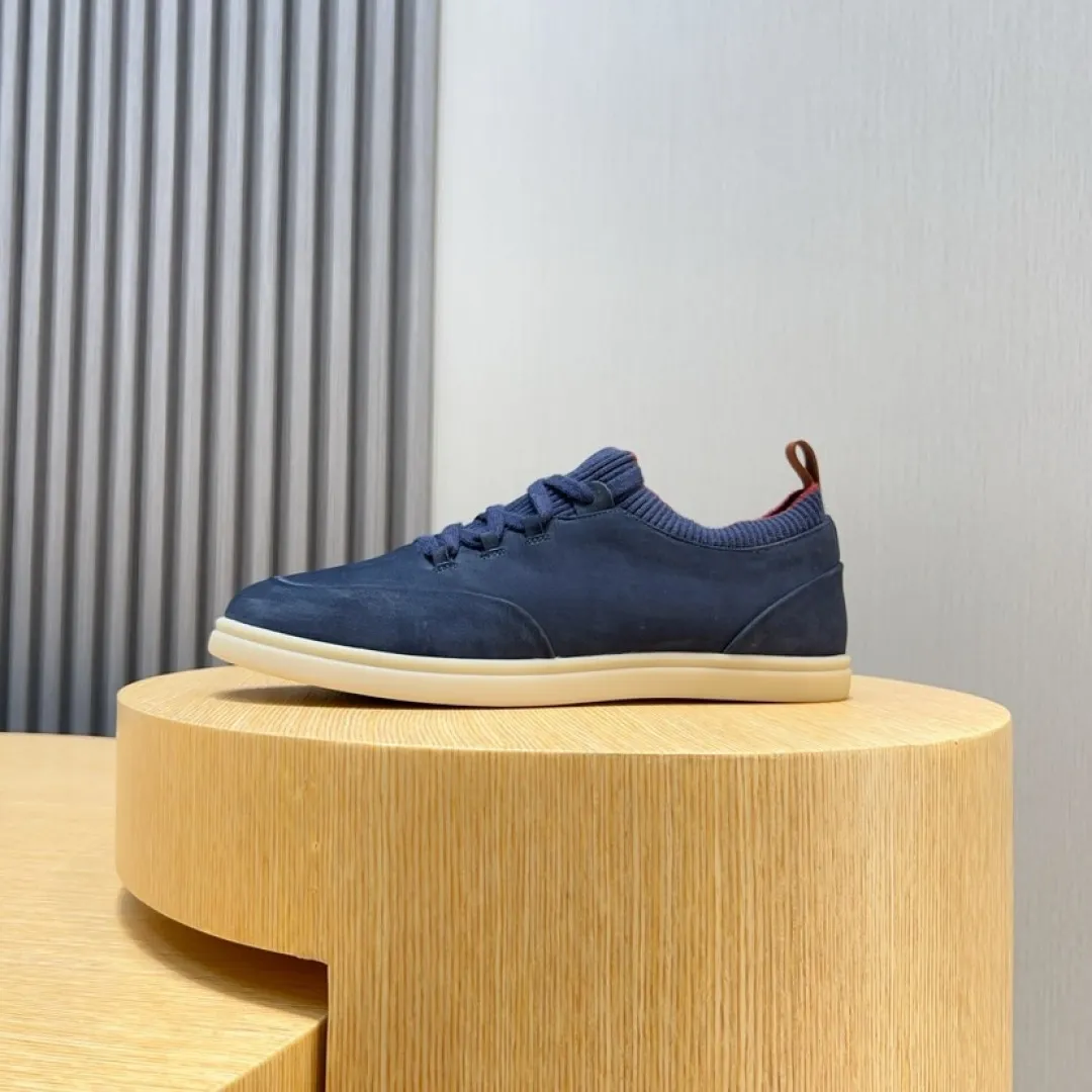 Men's men's shoes 💰P500💰[loro piana] The new moccasin shoes are popular all over the world, and the official website is selling like hotcakes. The upper is made of original first-layer cowhide and matched with original rubber soles. It is a classic. The complex craftsmanship and meticulous structure make the shoes light and soft, allowing you to walk comfortably and freely. Perfect for summer wear. Yardage: 38-45. (45 is custom-made and cannot be returned or exchanged)